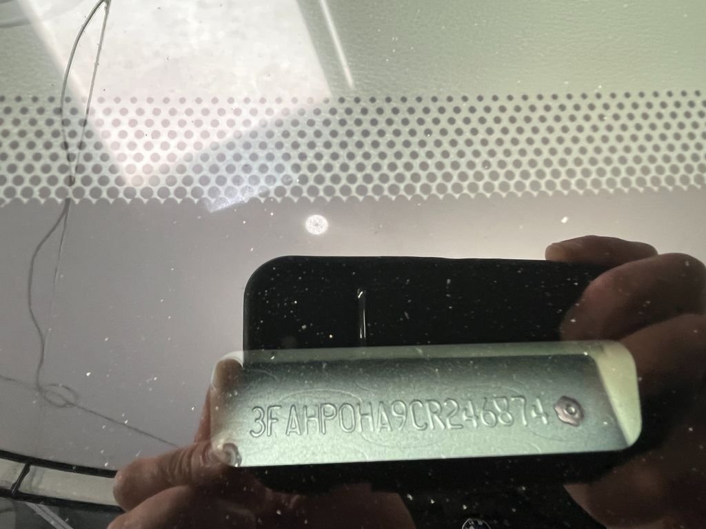 Used 2012 White Ford SE image 26