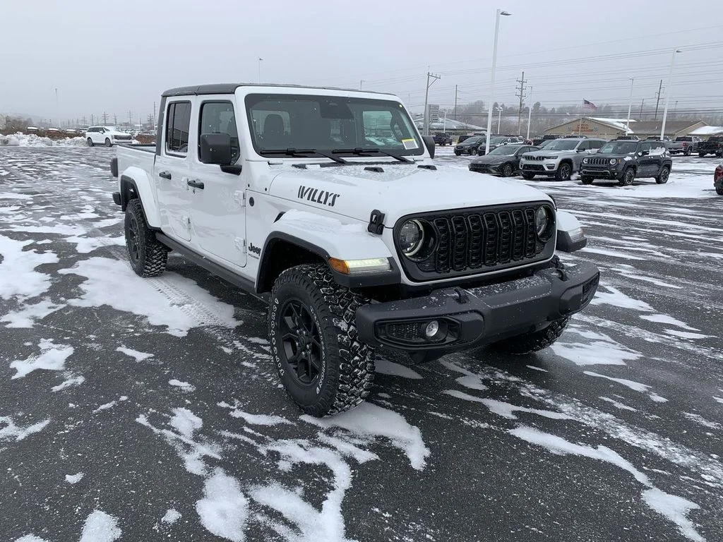2026 Jeep Gladiator Willys Auto's photo