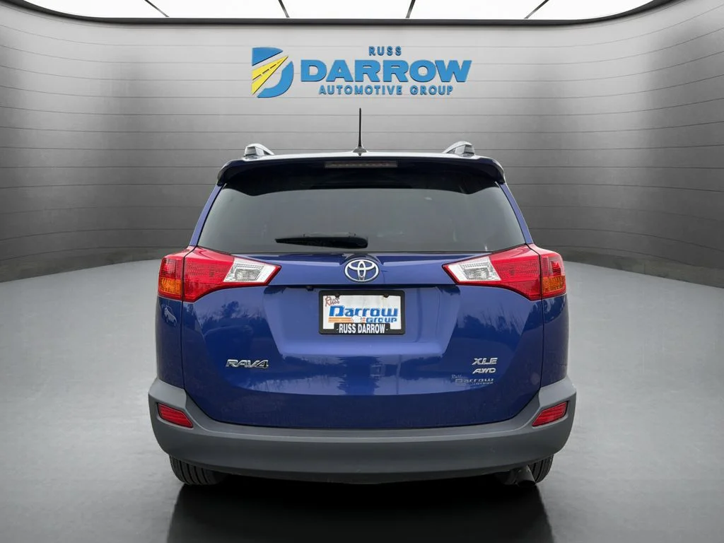 Used 2015 Blue Toyota XLE image 4