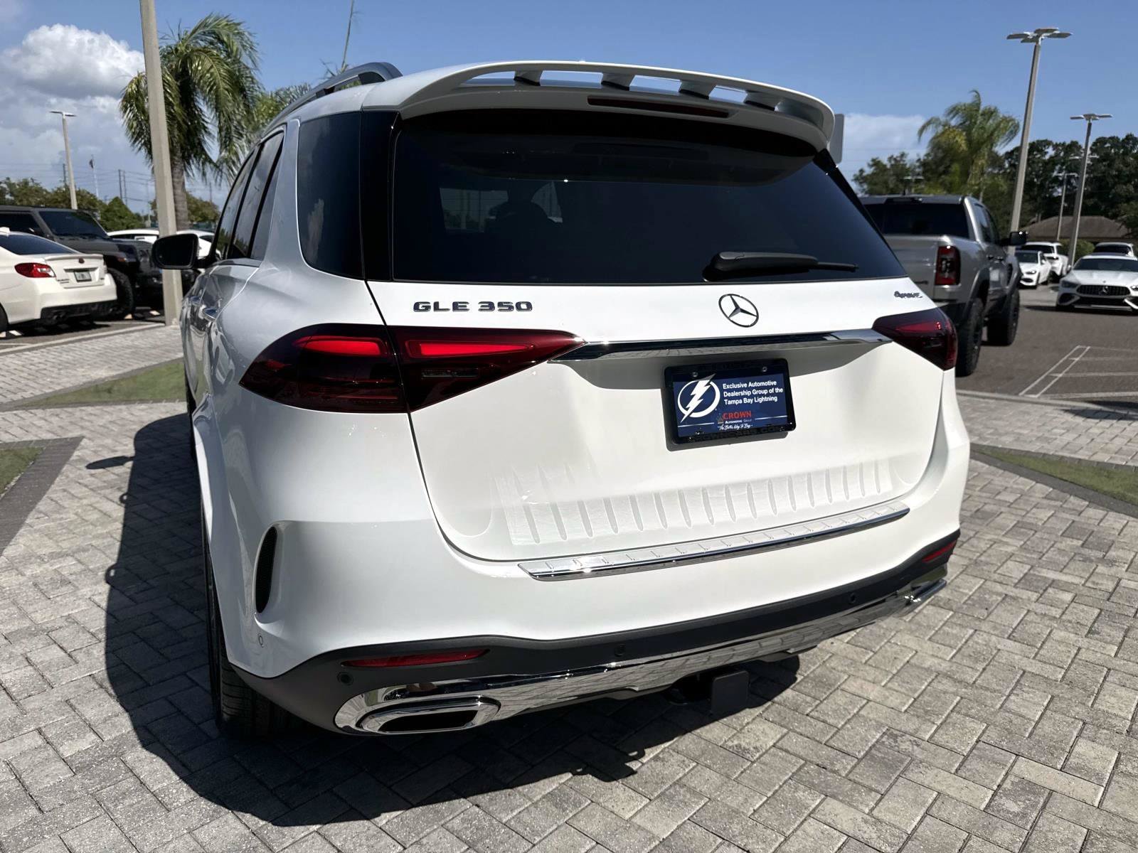 New 2026 Polar White Mercedes-Benz 350 4MATIC® SUV image 9