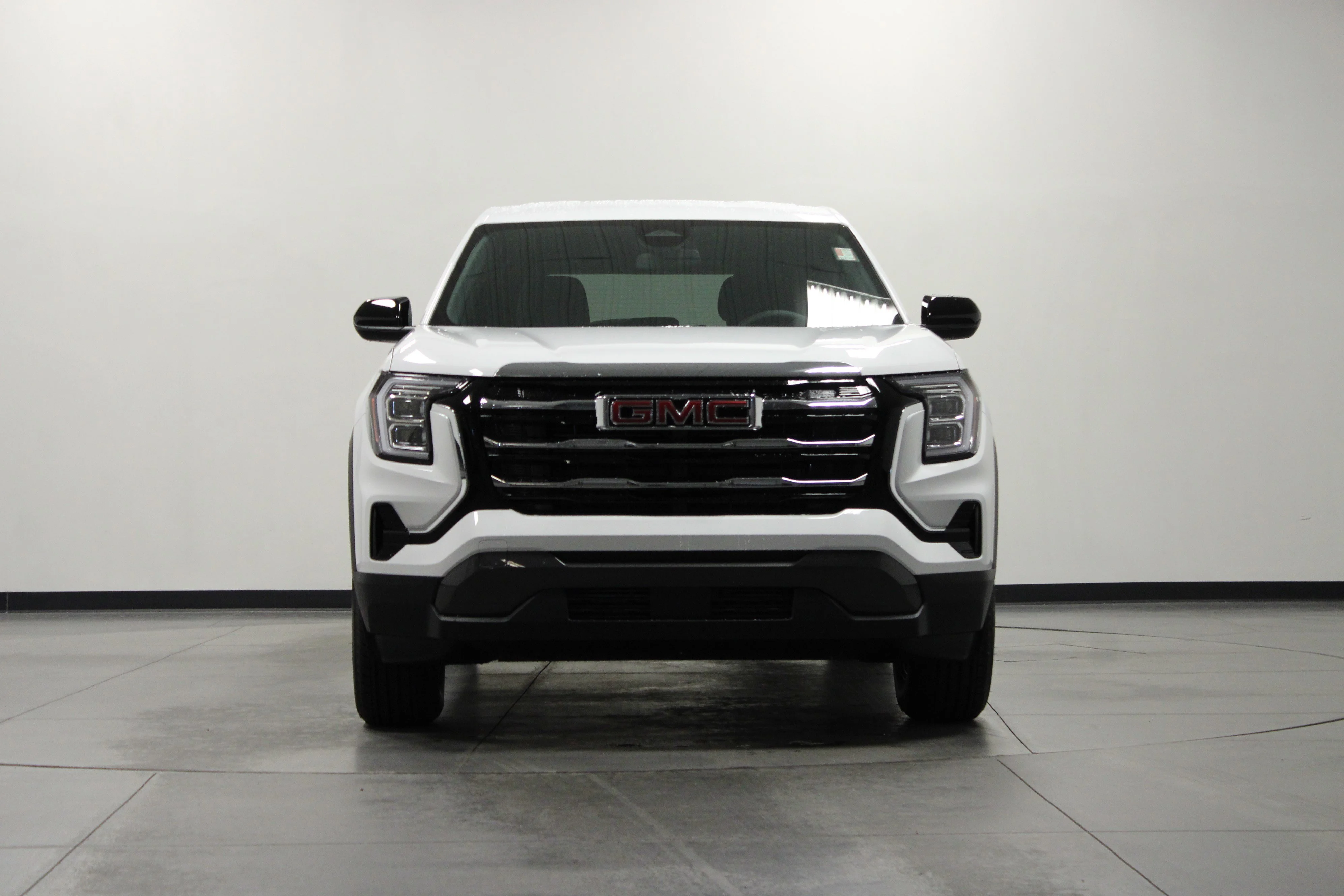 New 2026 Summit White GMC Elevation image 8