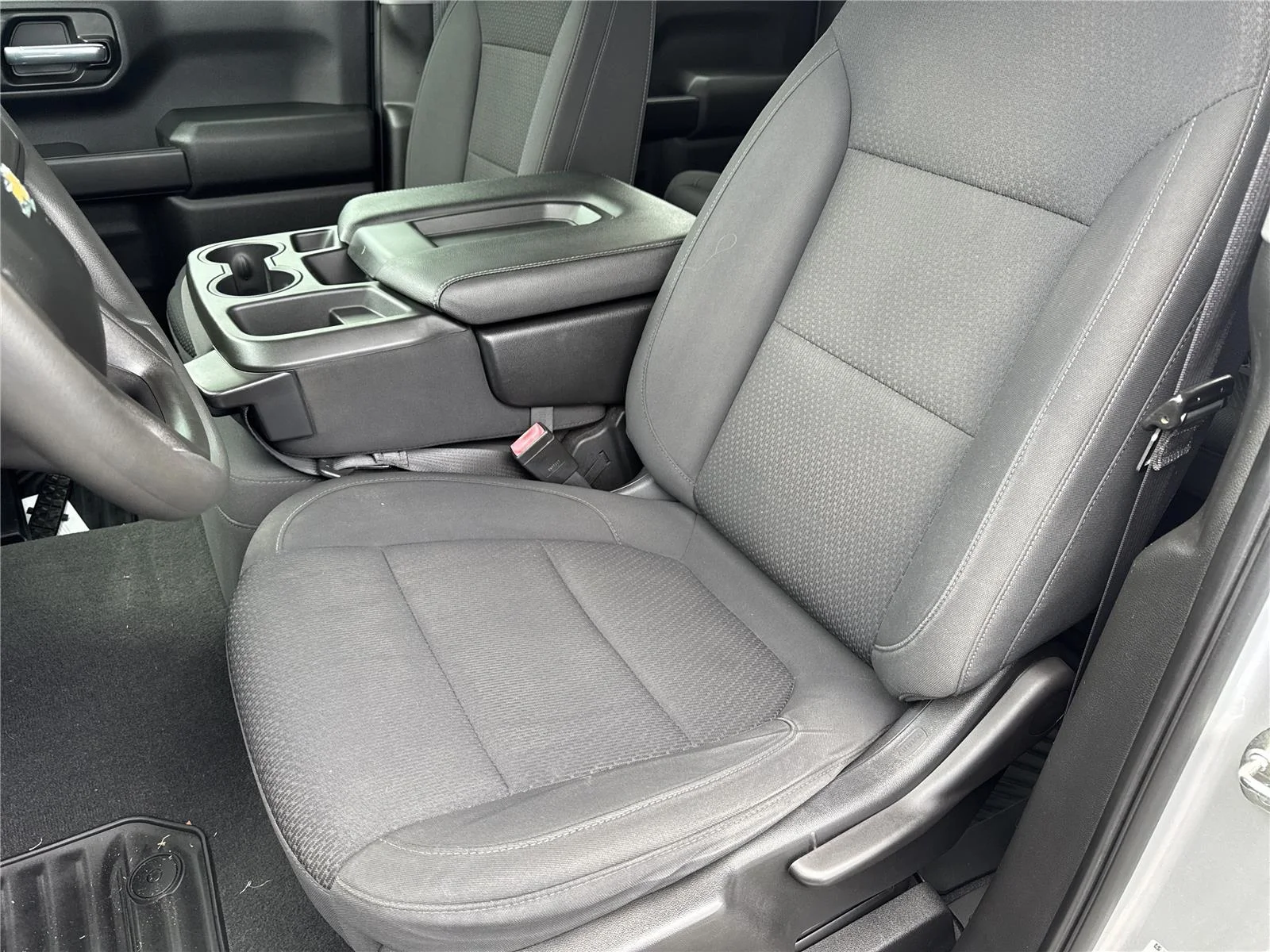 Used 2021 SILVER ICE METALLIC Chevrolet Custom image 11