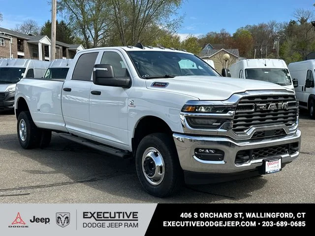 New 2026 Bright White Clear-Coat Exterior Paint RAM Tradesman image 5
