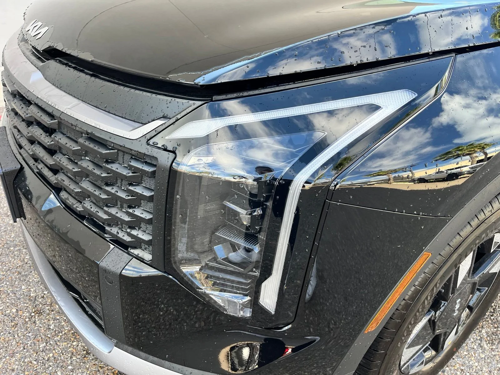 New 2026 Black Kia LX image 13