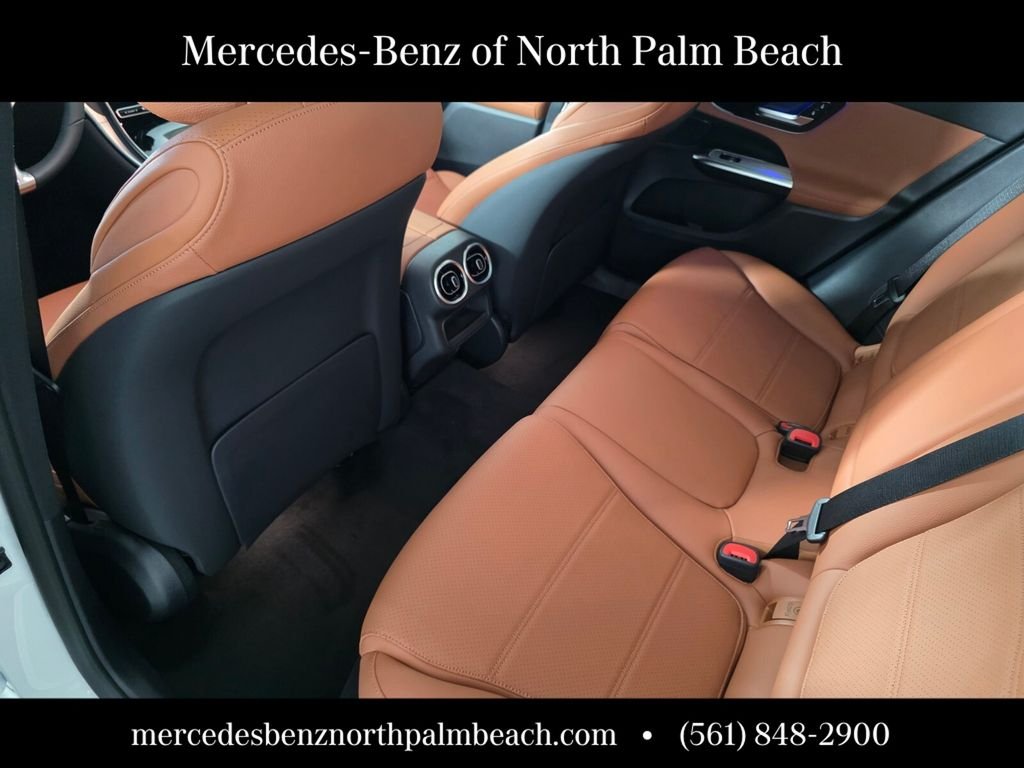 New 2026 Polar White Mercedes-Benz GLC 300 image 14