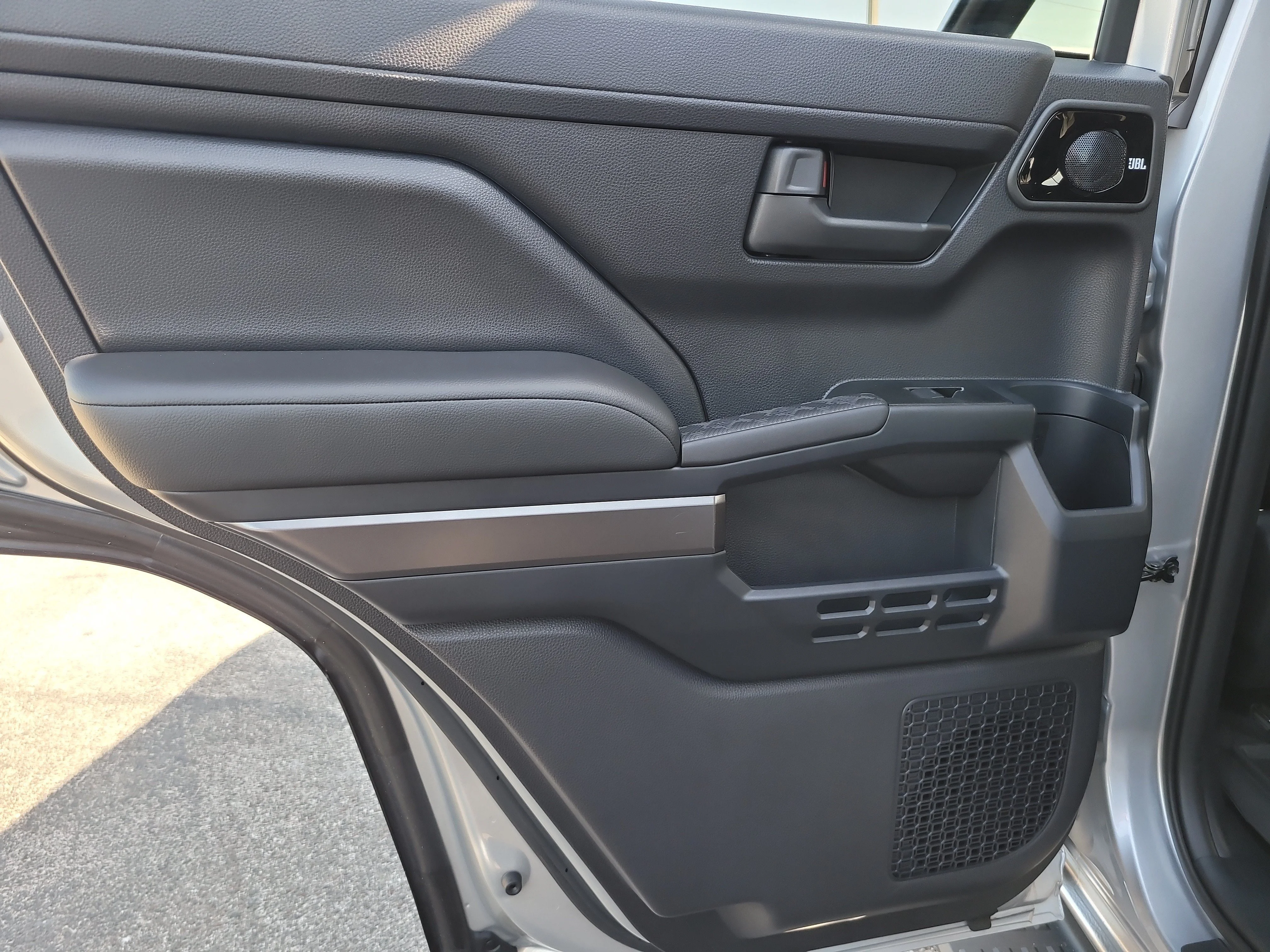 Used 2026 Cutting Edge Toyota SR5 image 10