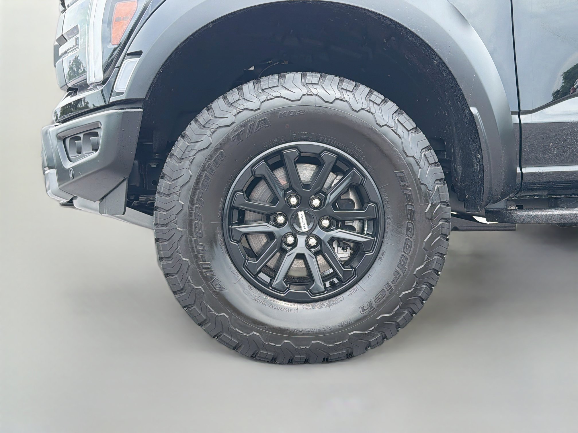 Used 2025 Black Metallic Ford Raptor image 42