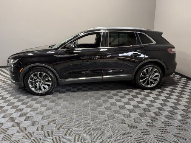Used 2023 Infinite Black Metallic Lincoln Reserve image 6