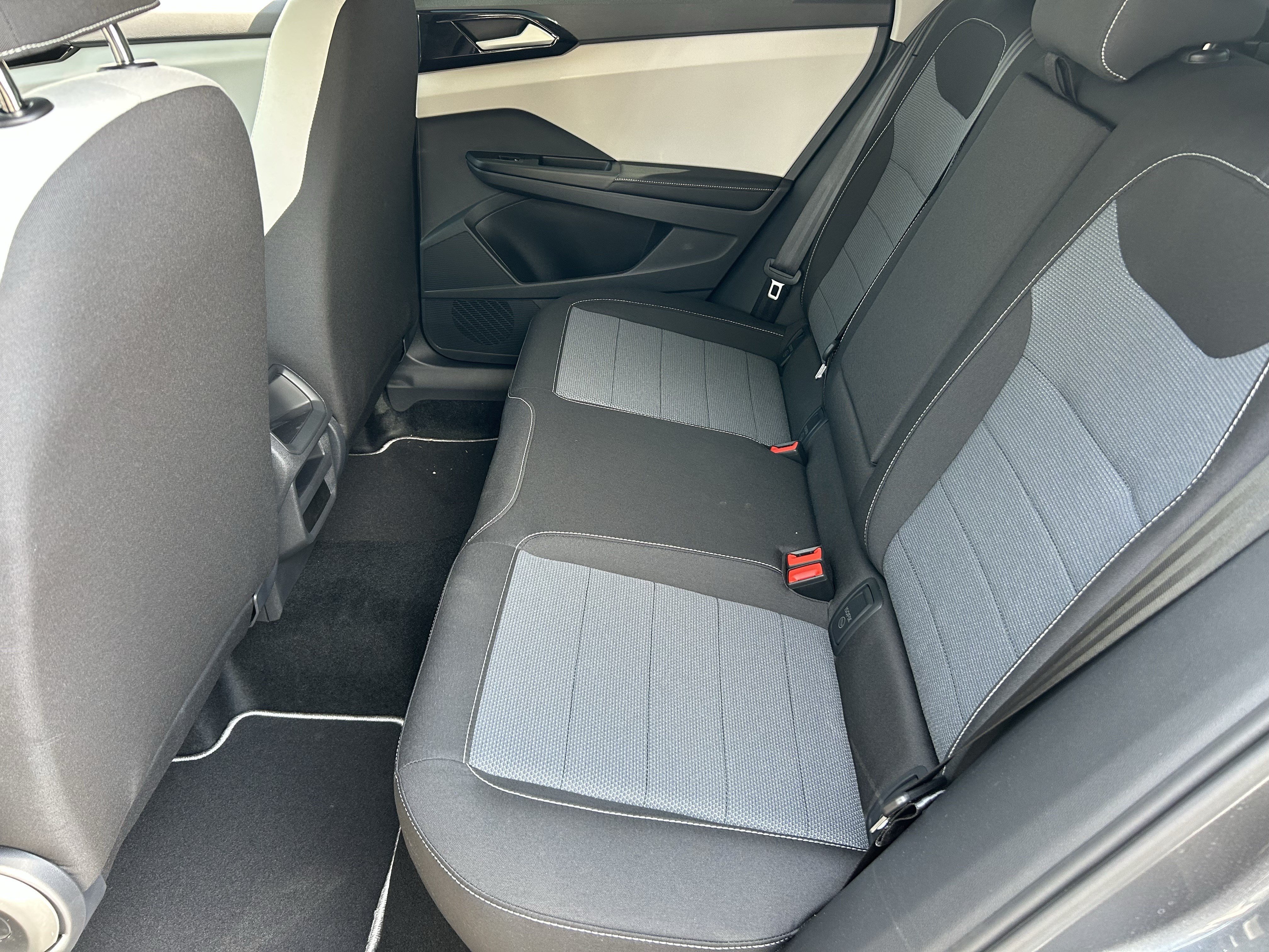 New 2026 Platinum Gray Metallic Volkswagen S image 13
