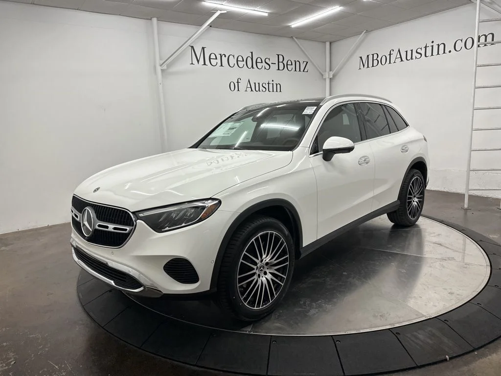 Used 2026 White Mercedes-Benz GLC 300 image 3