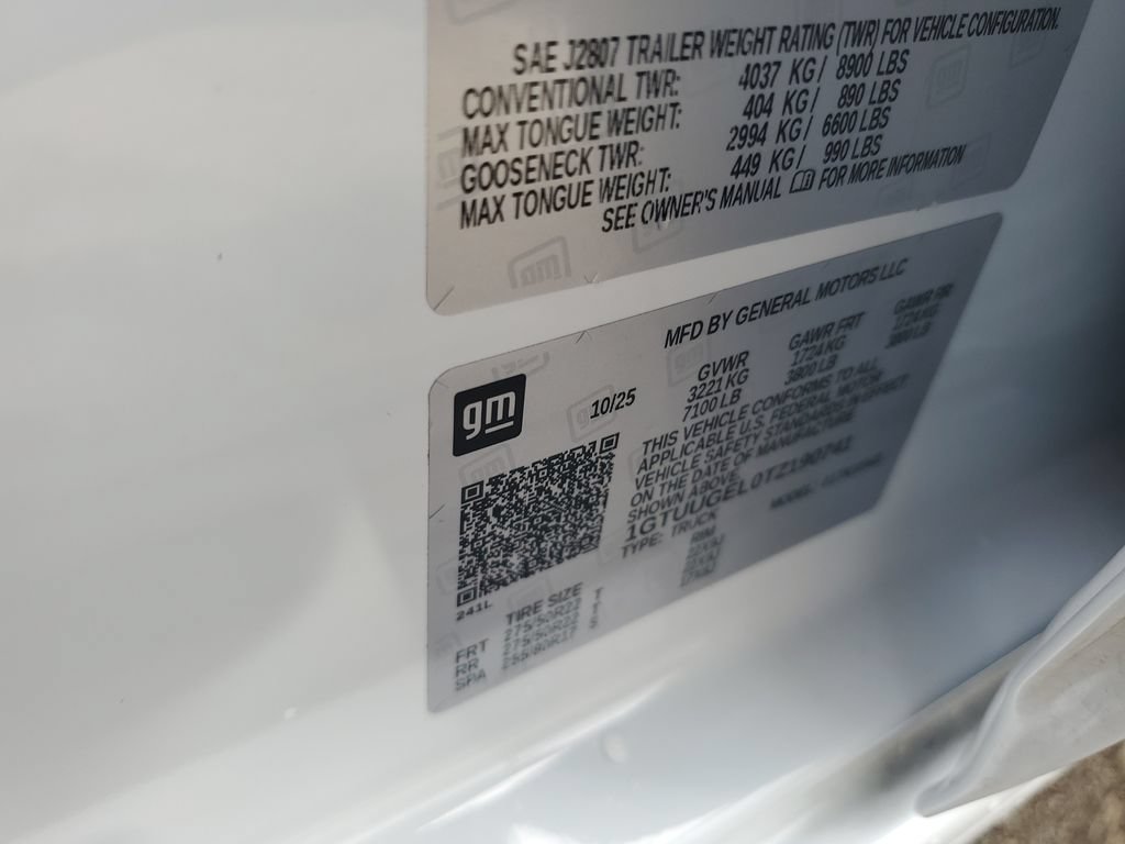 Used 2026 Glacier White Tricoat GMC Denali image 25
