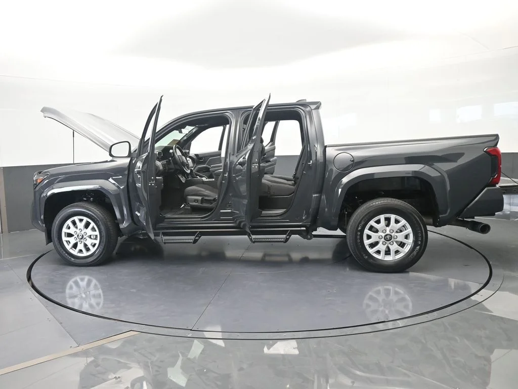 Used 2024 Underground Toyota SR5 image 72