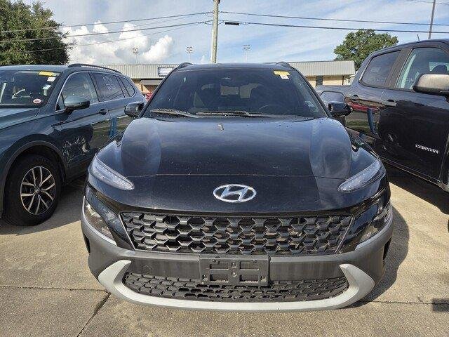 Used 2022 Ultra Black Hyundai SEL image 2