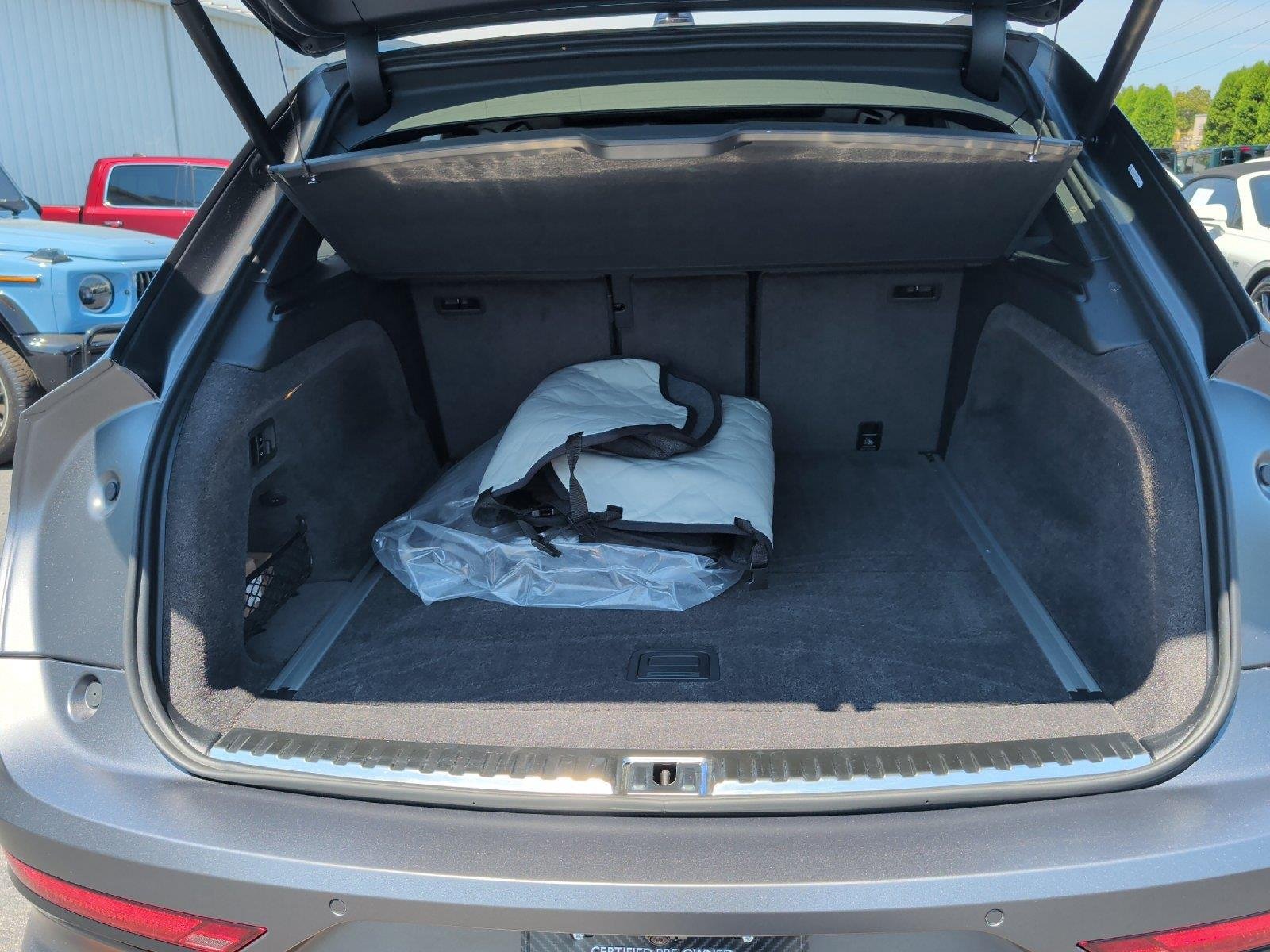 Used 2025 Anthracite Satin by Mulliner Bentley S Black Edition image 38