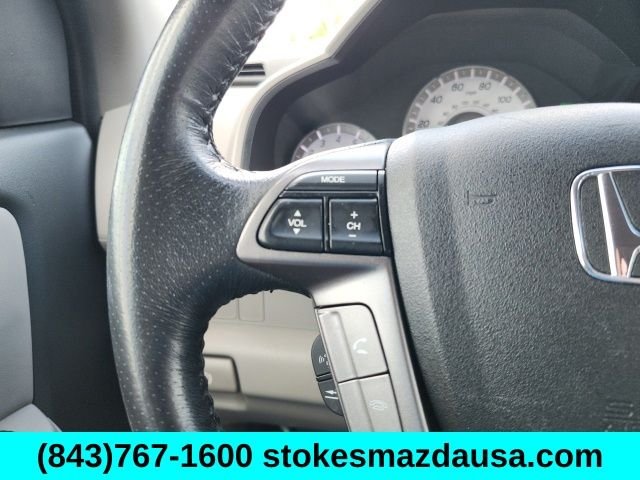 Used 2014 Silver Honda EX-L image 32