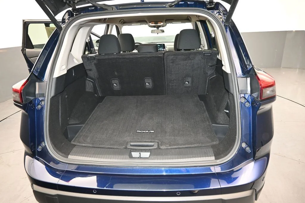 Used 2025 Blue Nissan SV image 14