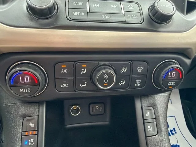 Used 2019 DARK SKY METALLIC GMC Denali image 47