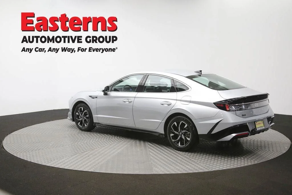Used 2025 Silver Hyundai SEL image 66