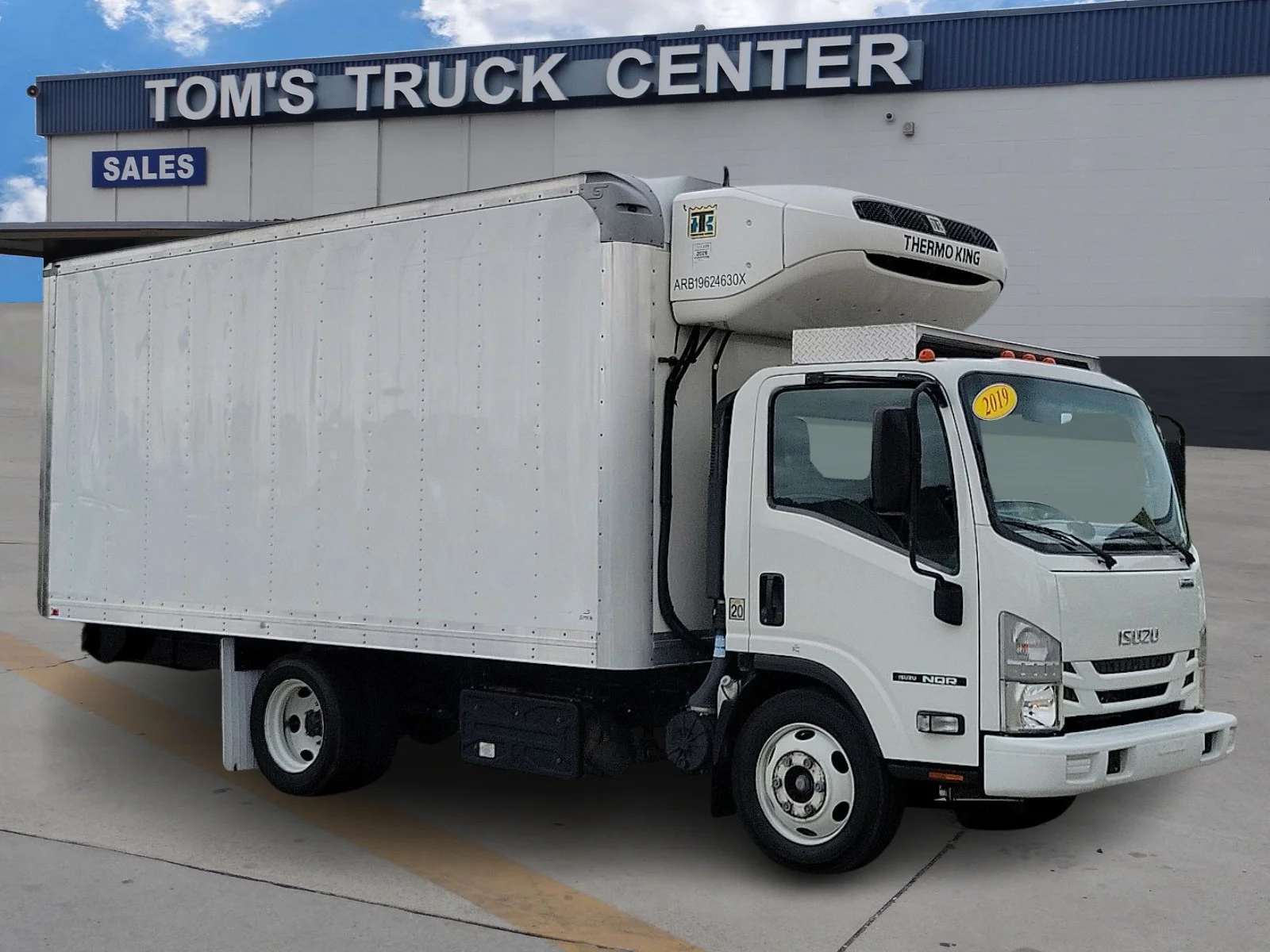 2019 Isuzu NQR's photo