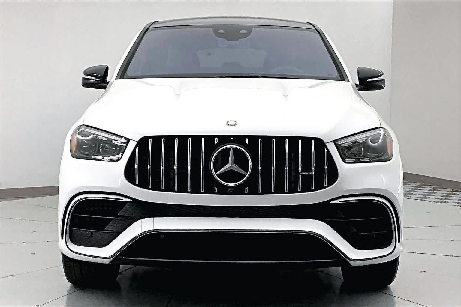 New 2026 MANUFAKTUR Moonlight White Metallic Mercedes-Benz AMG® GLE 63 S 4MATIC+ Coupe image 6
