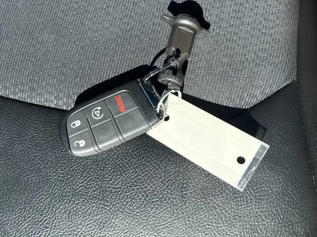 Used 2022 Bright White Clearcoat Jeep Trailhawk image 29