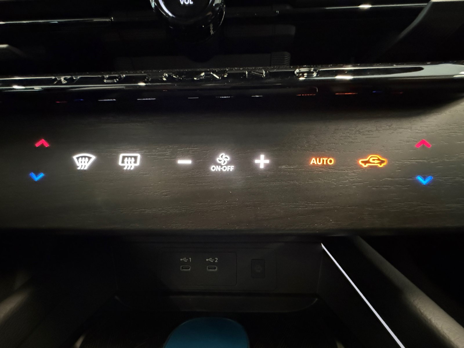 New 2026 Super Black Nissan Platinum image 19
