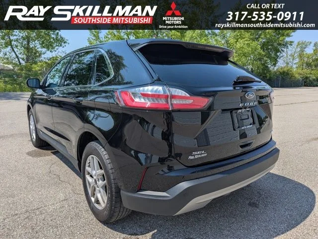 Used 2017 Blue Ford SE image 14