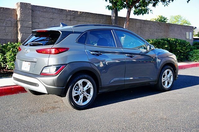 Used 2023 Gray Hyundai SEL image 7