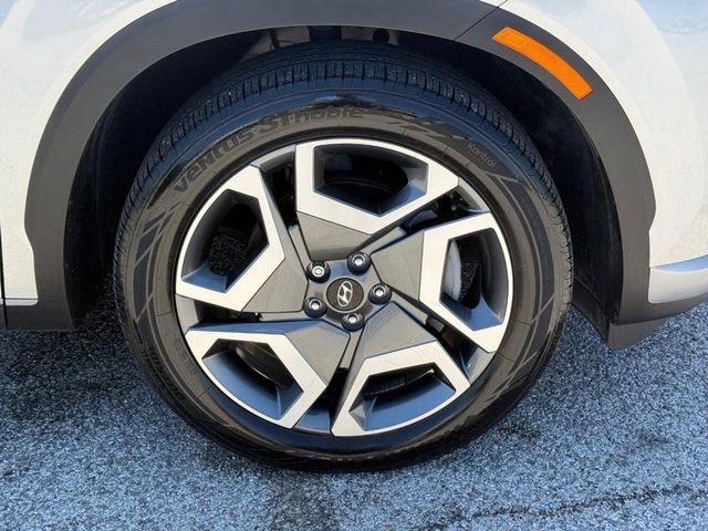 Used 2024 Silver Hyundai SEL image 7