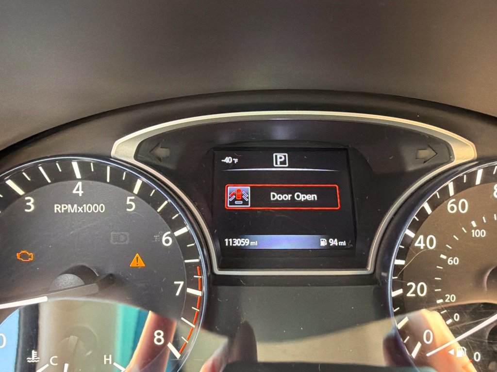 Used 2017 Deep Blue Pearl Nissan 2.5 SR image 2