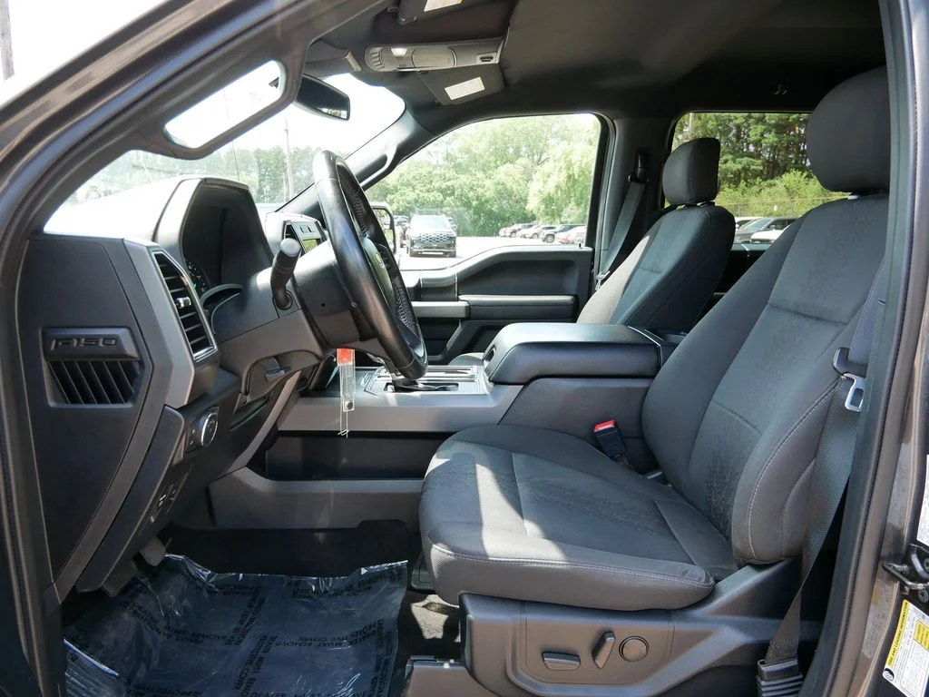 Used 2019 Gray Ford XLT image 15