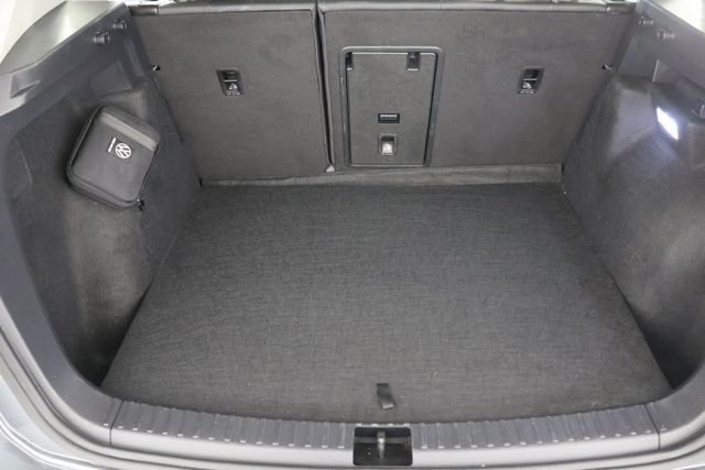 Used 2024 Gray Volkswagen 1.5T SE image 22