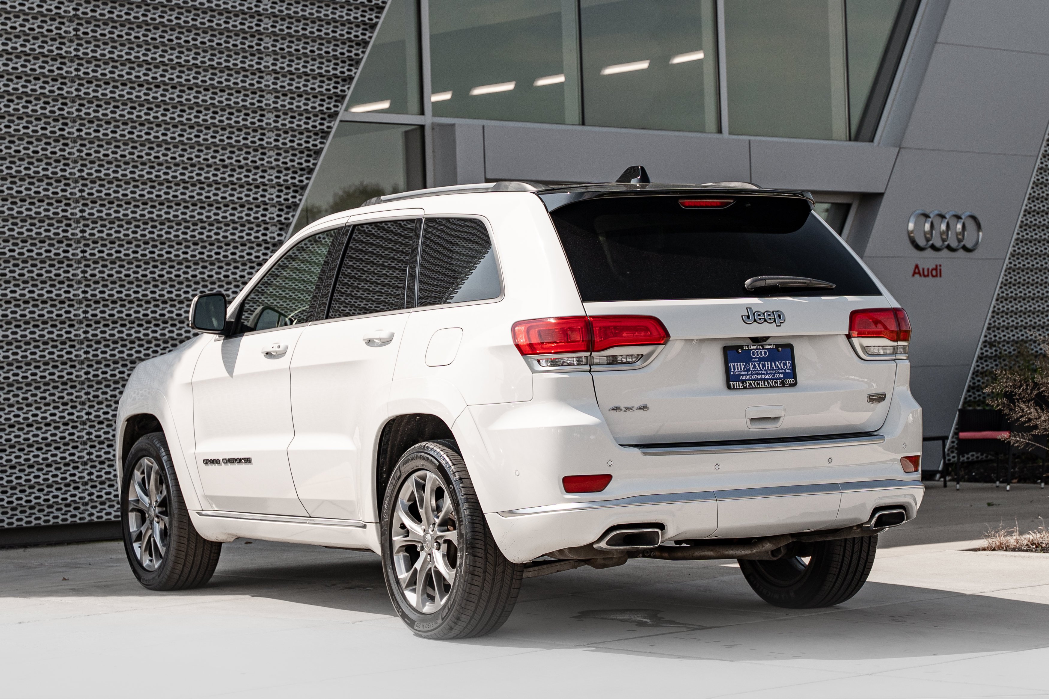 Used 2020 Bright White Clearcoat Jeep Summit image 5