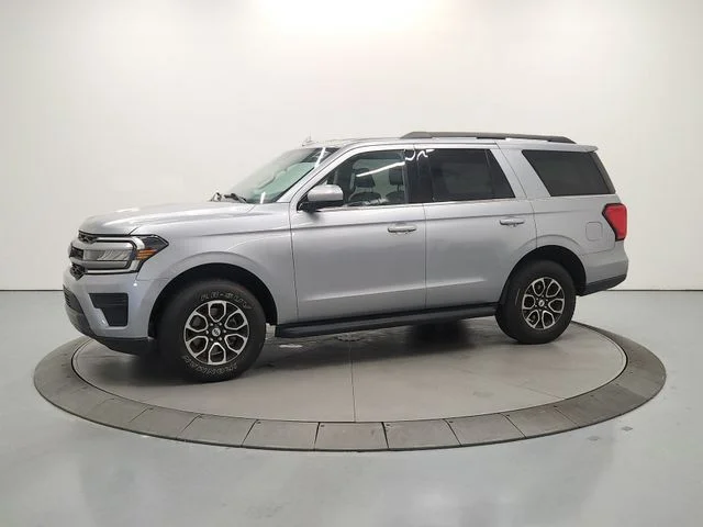 Used 2024 Silver Ford XLT image 5