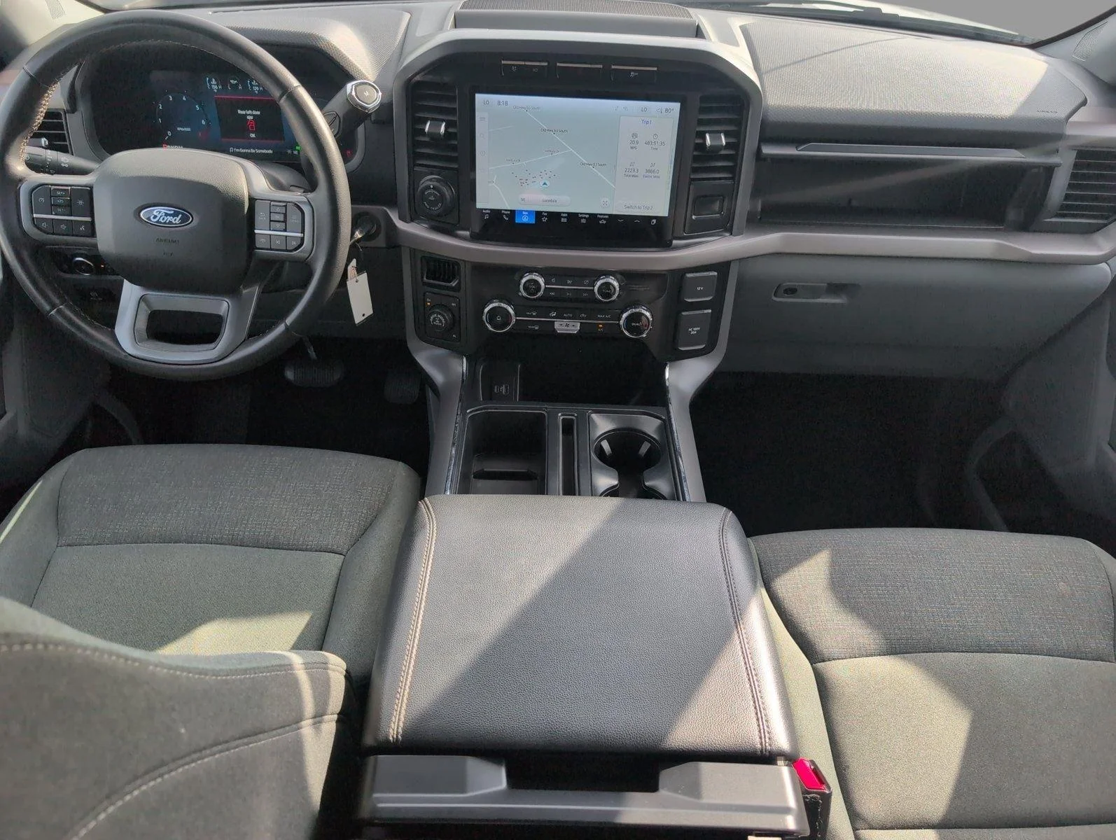 Used 2024 Iconic Silver Ford XLT image 31