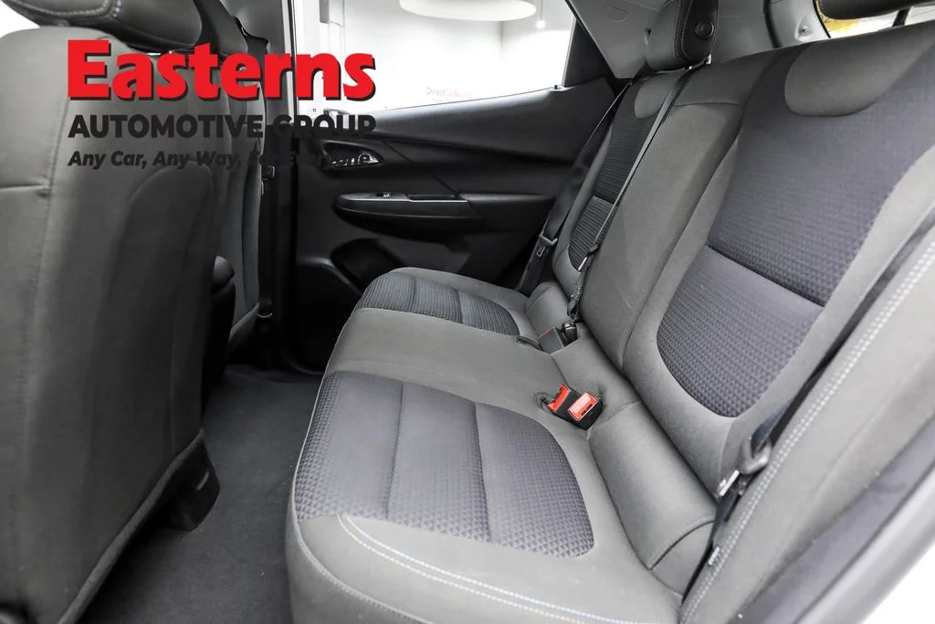 Used 2023 White Chevrolet 1LT image 22