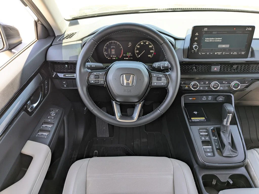 Used 2025 Gray Honda EX-L image 17
