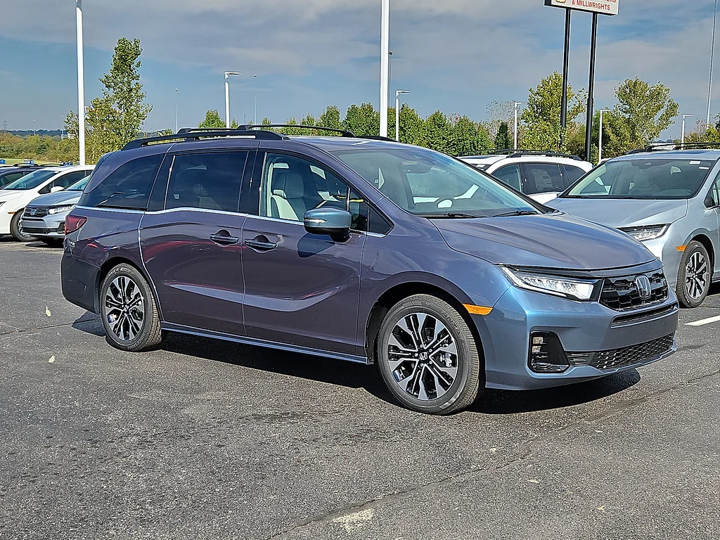 New 2027 Smoke Blue Pearl Honda Elite image 5