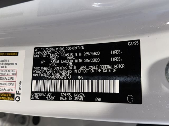 Used 2025 Pearl Toyota Limited image 17