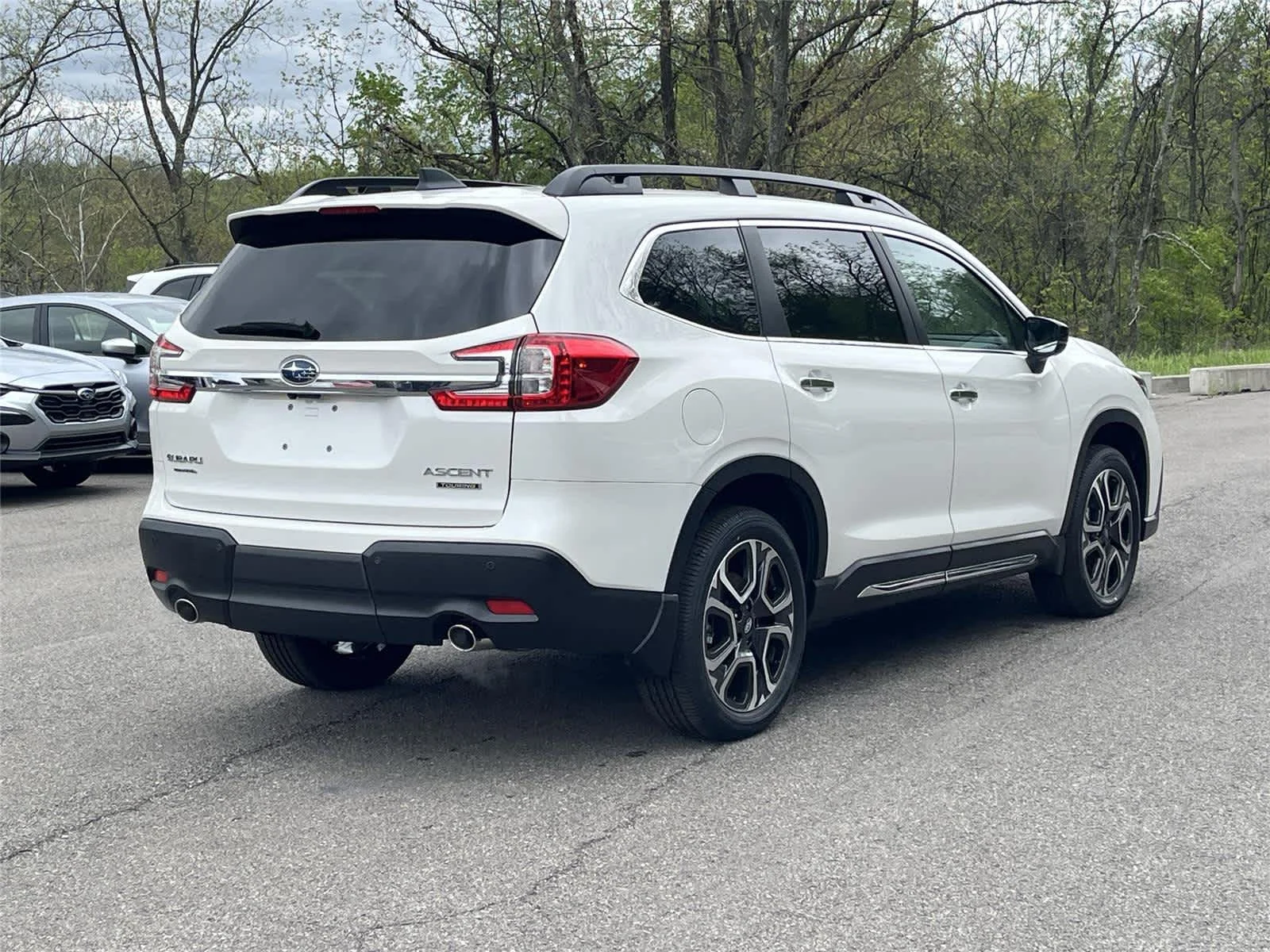 New 2026 CRYSTAL WHITE PEARL Subaru Touring 7-Passenger image 5