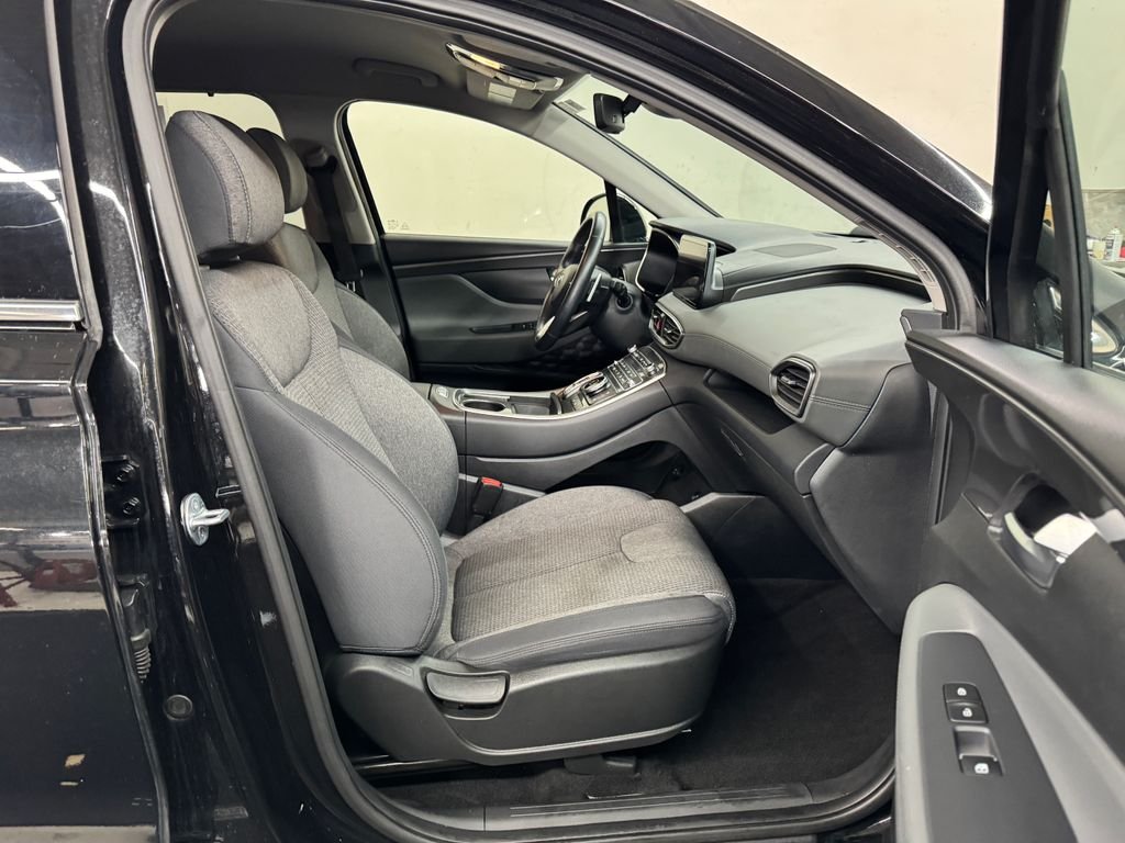 Used 2023 Black Hyundai Blue image 29