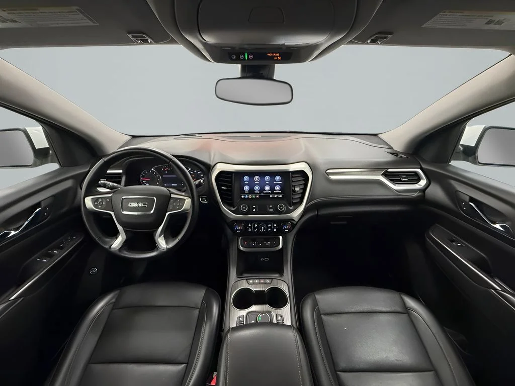 Used 2023 White GMC SLT image 16