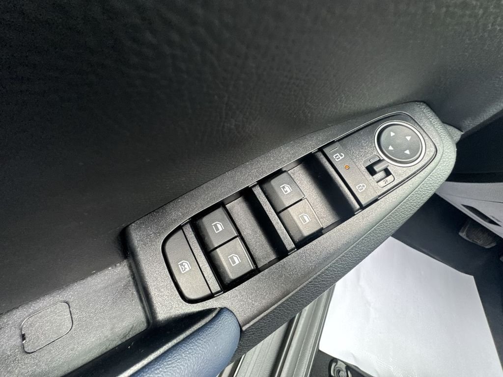 Used 2024 Black Kia S image 19