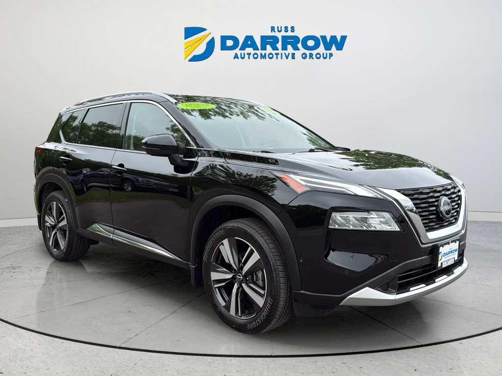 Used 2023 Black Nissan Platinum image 7