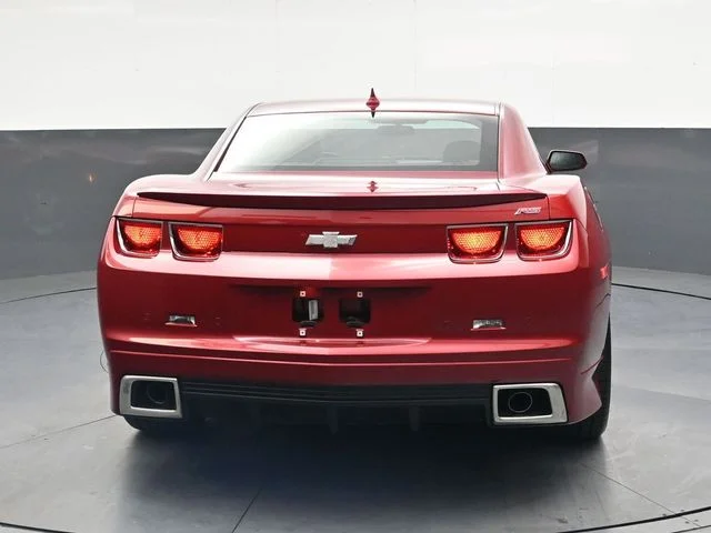 Used 2013 Red Chevrolet 2LT image 5