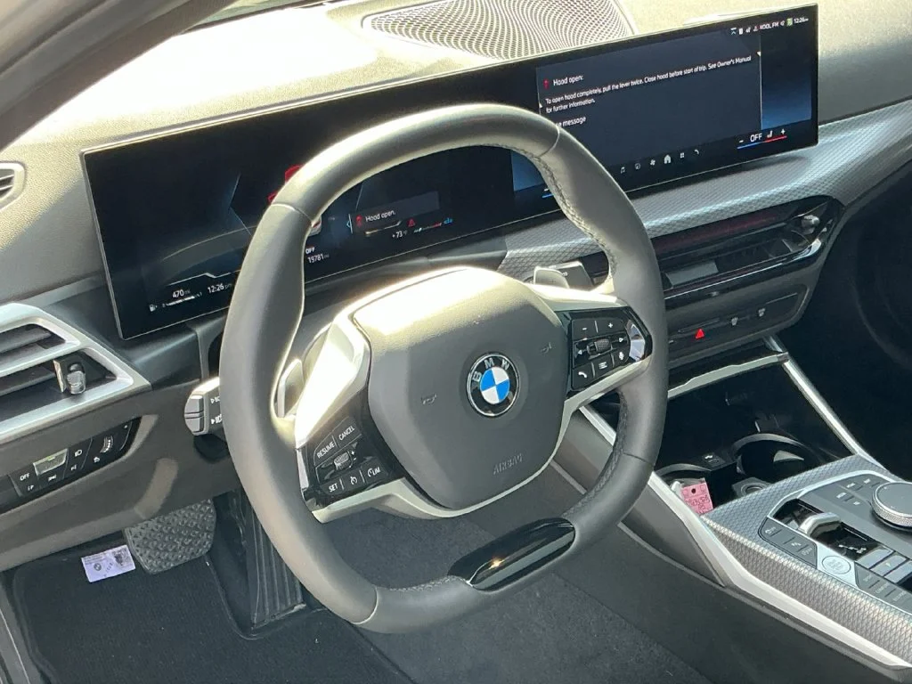 Used 2025 White BMW 330i xDrive image 19