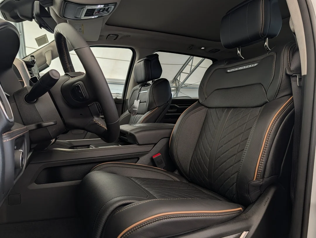 New 2026 White RAM Tungsten - - 3.0L Hurricane HO T-Turbo - Prem Lthr Bucket Seats - E-Locker Axle & More! image 15