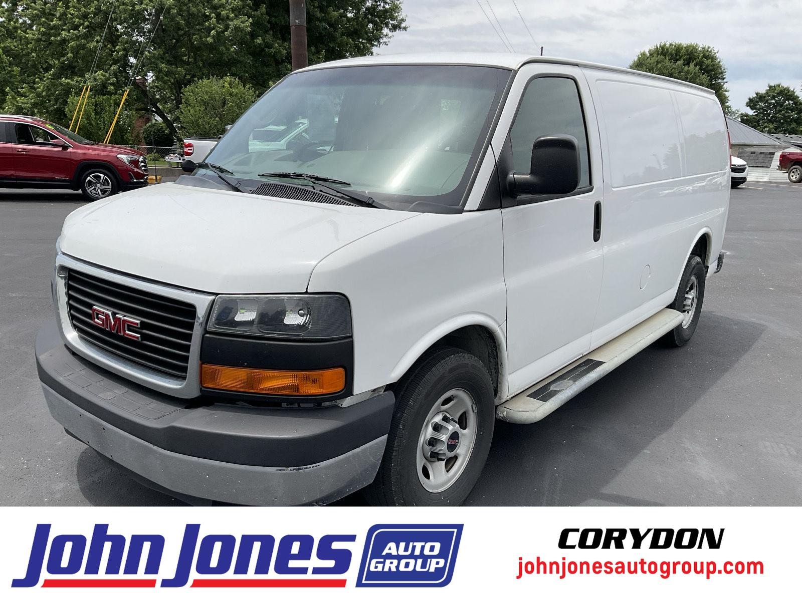 2015 GMC Savana 2500 Cargo Van's photo