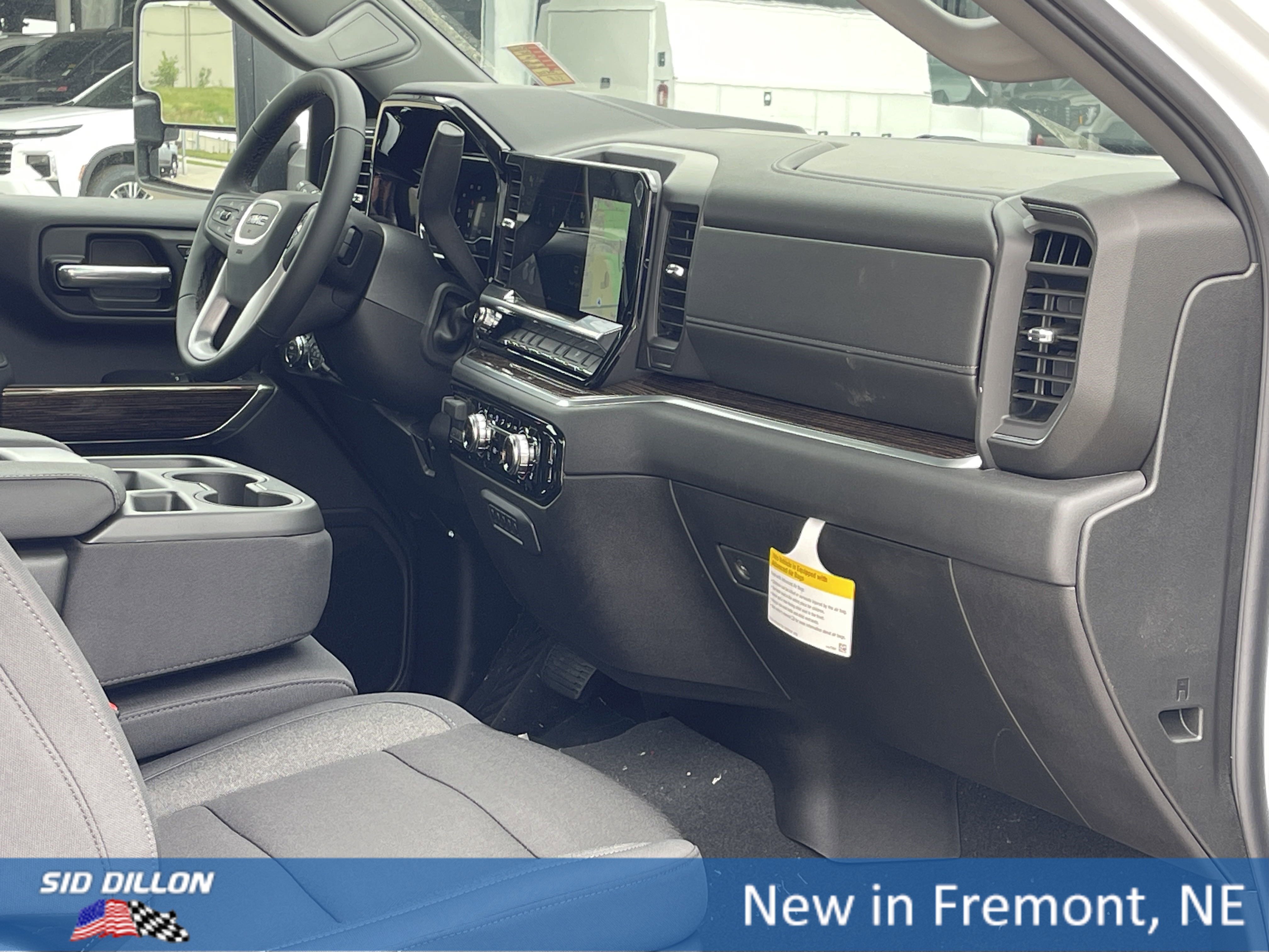 2025 GMC Sierra 2500HD SLE - Photo 9