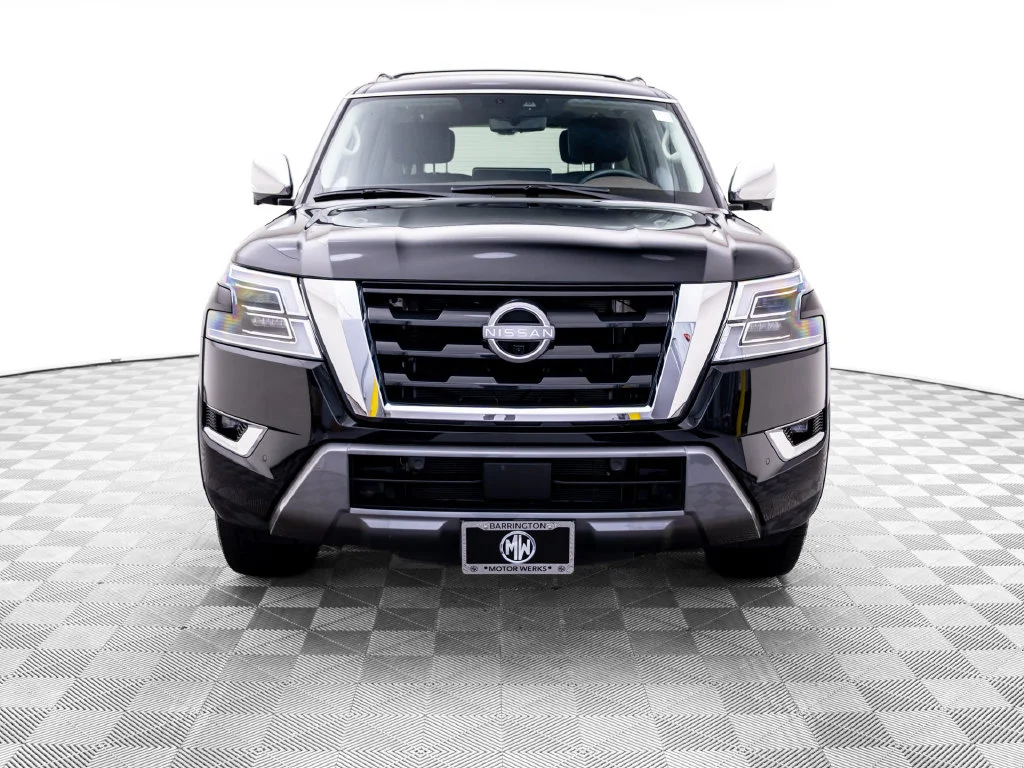Used 2023 Black Nissan Platinum image 11